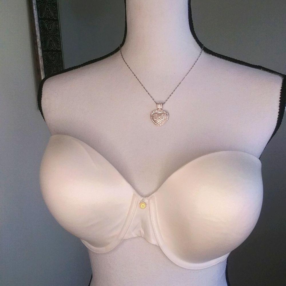Victoria Secret strapless bra